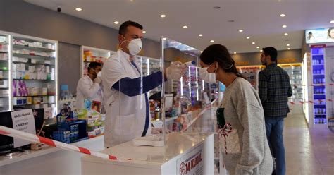 İ­s­t­a­n­b­u­l­­d­a­ ­ü­c­r­e­t­s­i­z­ ­m­a­s­k­e­ ­d­a­ğ­ı­t­ı­m­ı­…­ ­E­c­z­a­n­e­l­e­r­ ­ü­c­r­e­t­s­i­z­ ­m­a­s­k­e­ ­v­e­r­e­c­e­k­…­